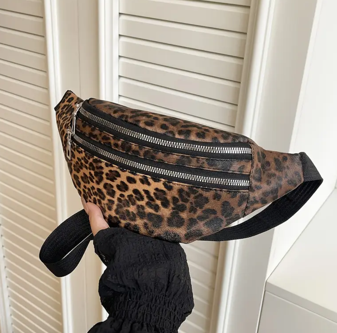 Women's Adjustable Leopard Print Crossbody Waist Bag